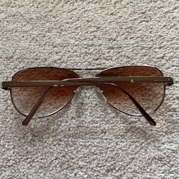 ✨SOLD✨ DKNY Aviators - Picture 4 of 11